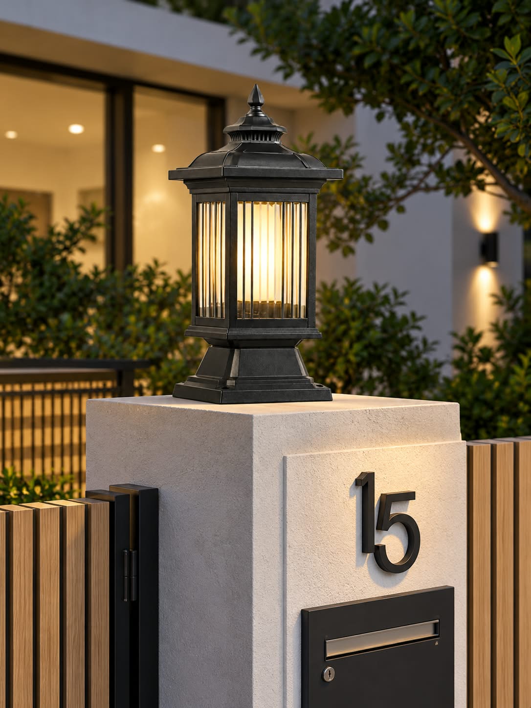 Premium Outdoor Gate Lantern – Matte Black