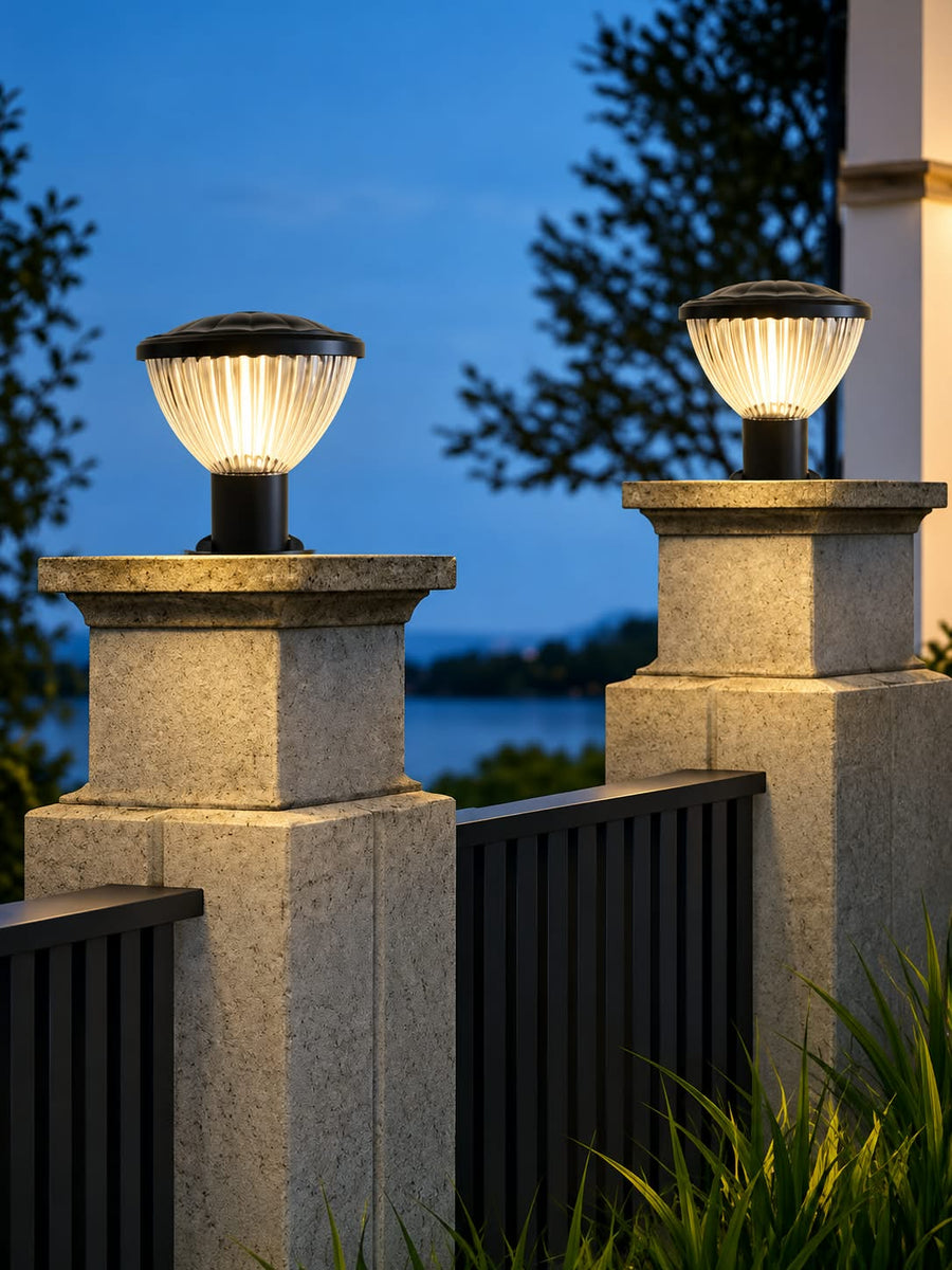 Premium Outdoor Gate Light – Black Aluminium